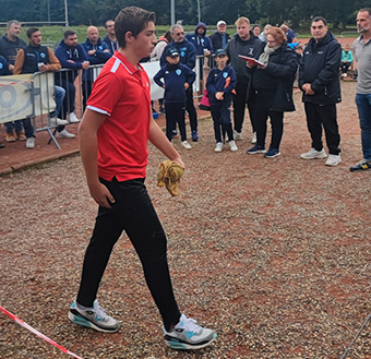 Matéo BRAVO Championnat du Rhône junior de pétanque